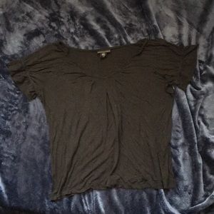 Black apostrophe tee